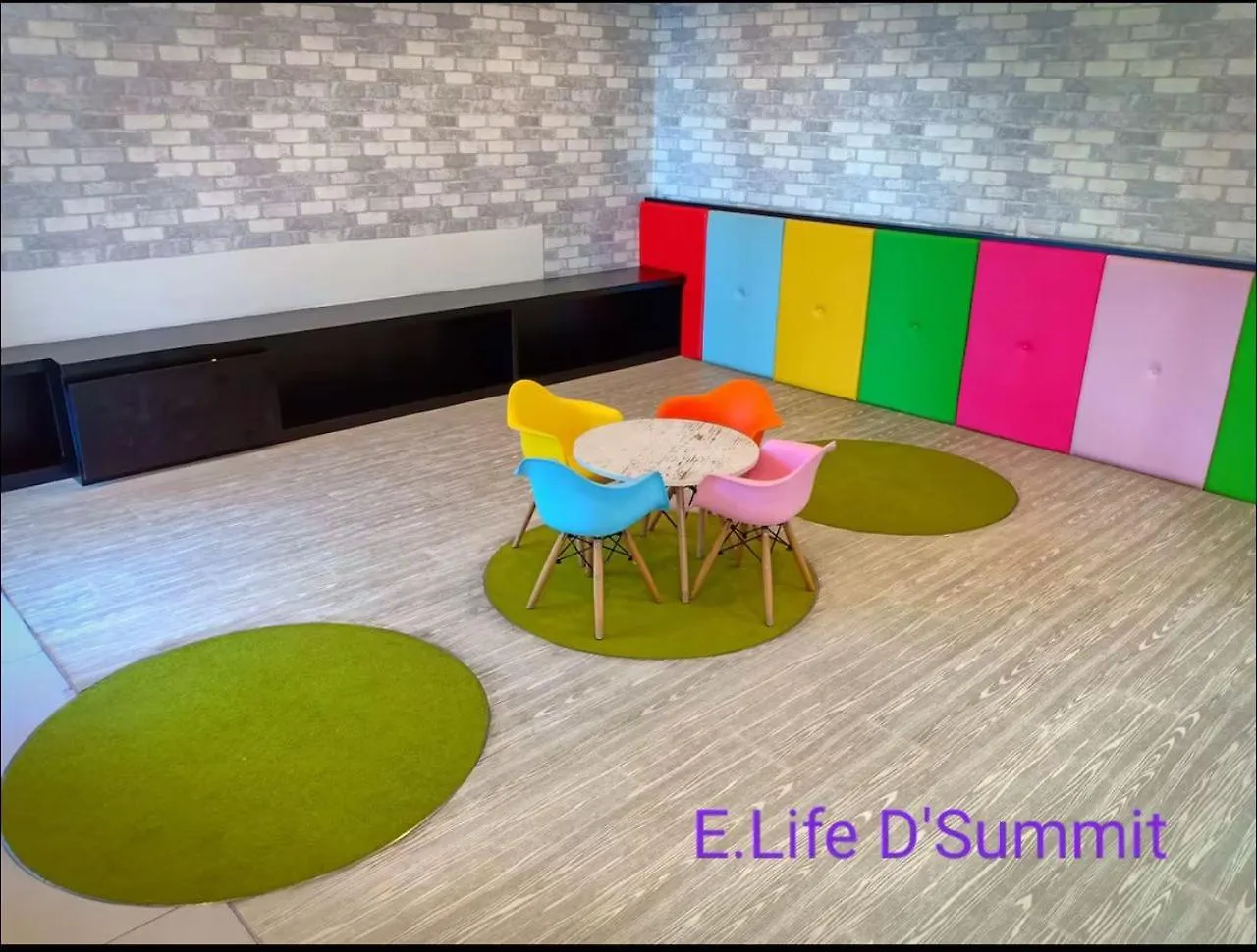 Apartment E Life D Summit Residences 1315 Wifi Netflix Johor Bahru